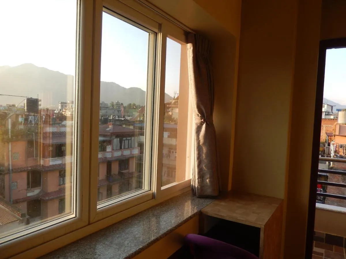 Shine Homestay Famille Francophone - Shine Home And Apartment Kathmandu Nepal
