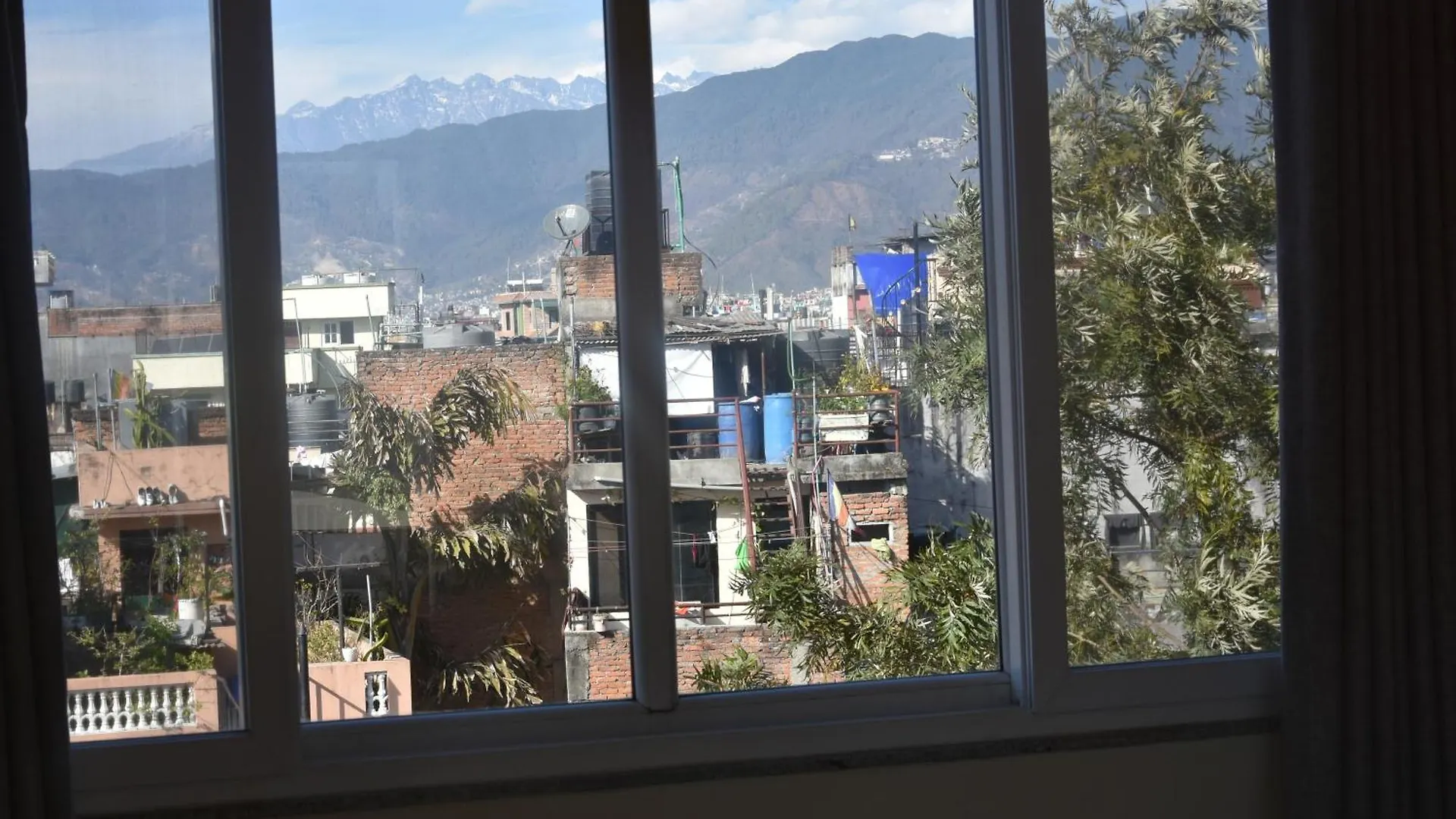 Shine Homestay Famille Francophone - Shine Home And Apartment Kathmandu Nepal